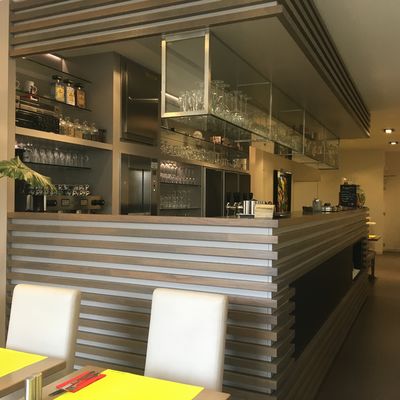 Blew's Bistro
