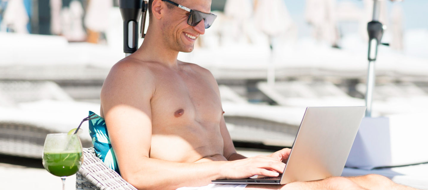 Tips voor vermaak aan het strand zonder te reizen