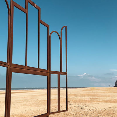 Op terras in Oostende met zeezicht