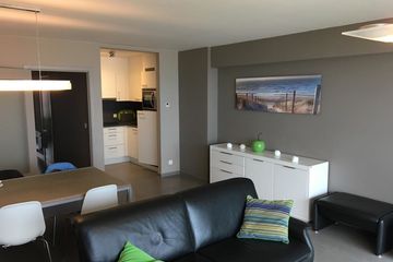 Modern appartement op de zeedijk van Westende