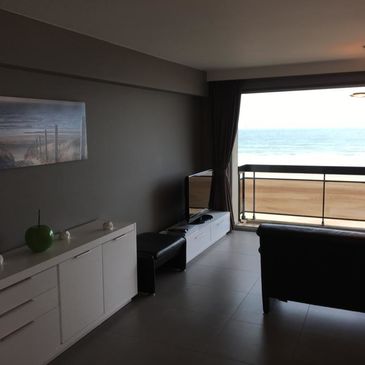 Modern appartement op de zeedijk van Westende