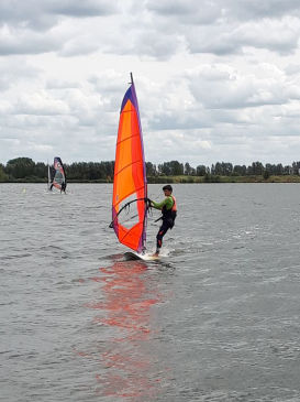 Nieuwpoort: 'Die Hard' windsurfkamp in Nieuwpoort