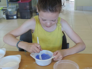 Workshop voor kinderen: Maak je eigen badbruisfiguren en fles badzeezout met natuurlijke ingrediënten in Koksijde