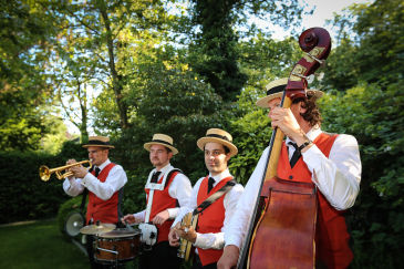Wandelconcert: Almost Swinging Jazzband in Blankenberge