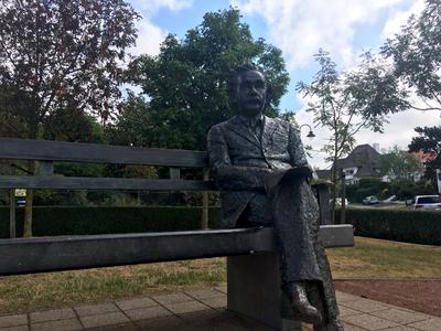 Einstein standbeeld De Haan