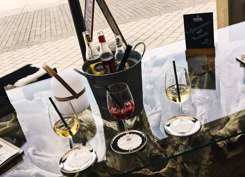 Cocktails De Promenade Beach