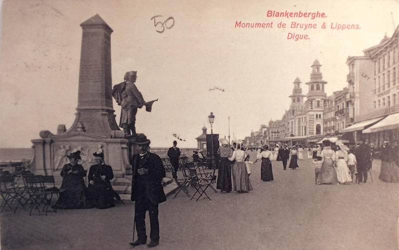 Standbeeld van Lippens en De Bruyne in Blankenberge voor Eerste Wereldoorlog via beeldbank Kusterfgoed en stadsarchief De Benne